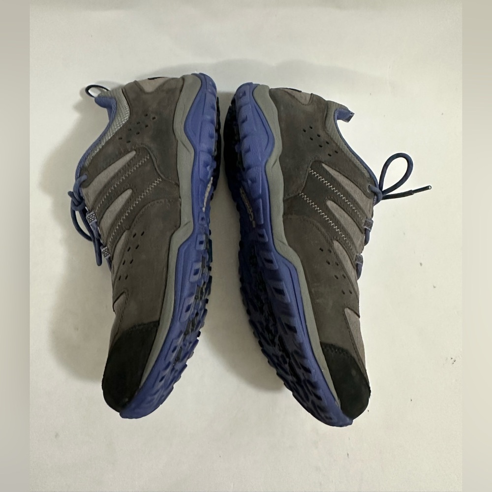 Columbia hiking sneakers size 10 - Picture 6 of 12